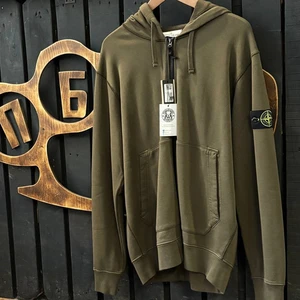 zip hoodie Stone Island